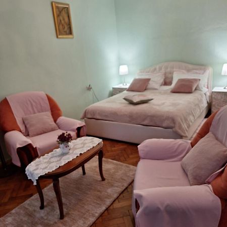 Soba Marinko Hotel Rijeka Eksteriør billede